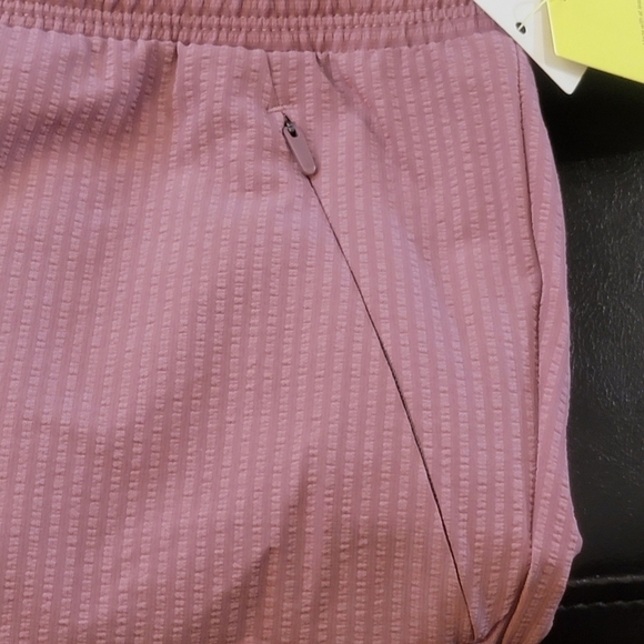 All in motion Seersucker shorts Grape Athletic fit - Picture 9 of 10